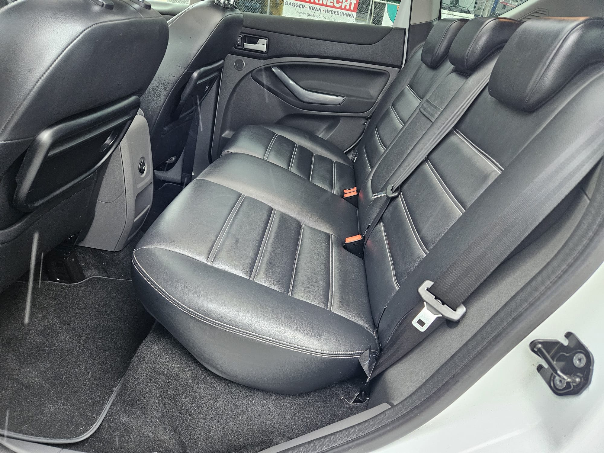 
								Ford FORD Kuga 2.0 TDCi Titanium 4WD PowerShift 2012 full									