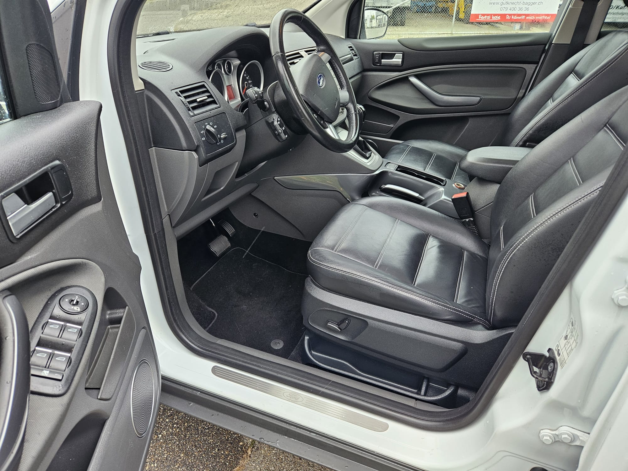 
								Ford FORD Kuga 2.0 TDCi Titanium 4WD PowerShift 2012 full									