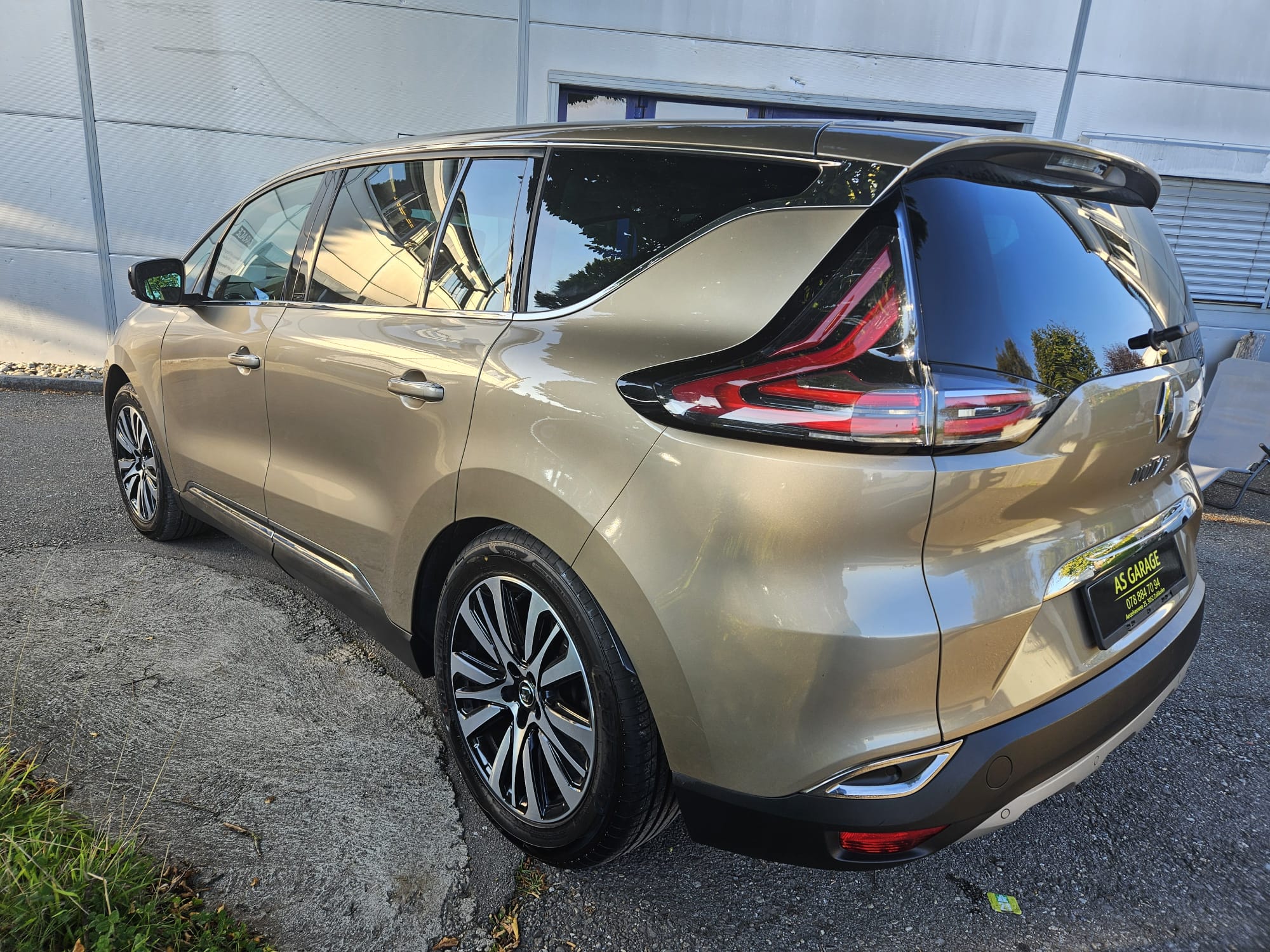 
								RENAULT Espace 1.6 TCe Initiale EDC 2016 full									