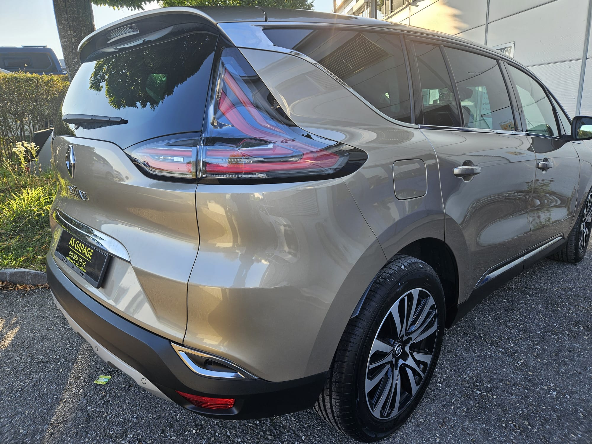 
								RENAULT Espace 1.6 TCe Initiale EDC 2016 full									