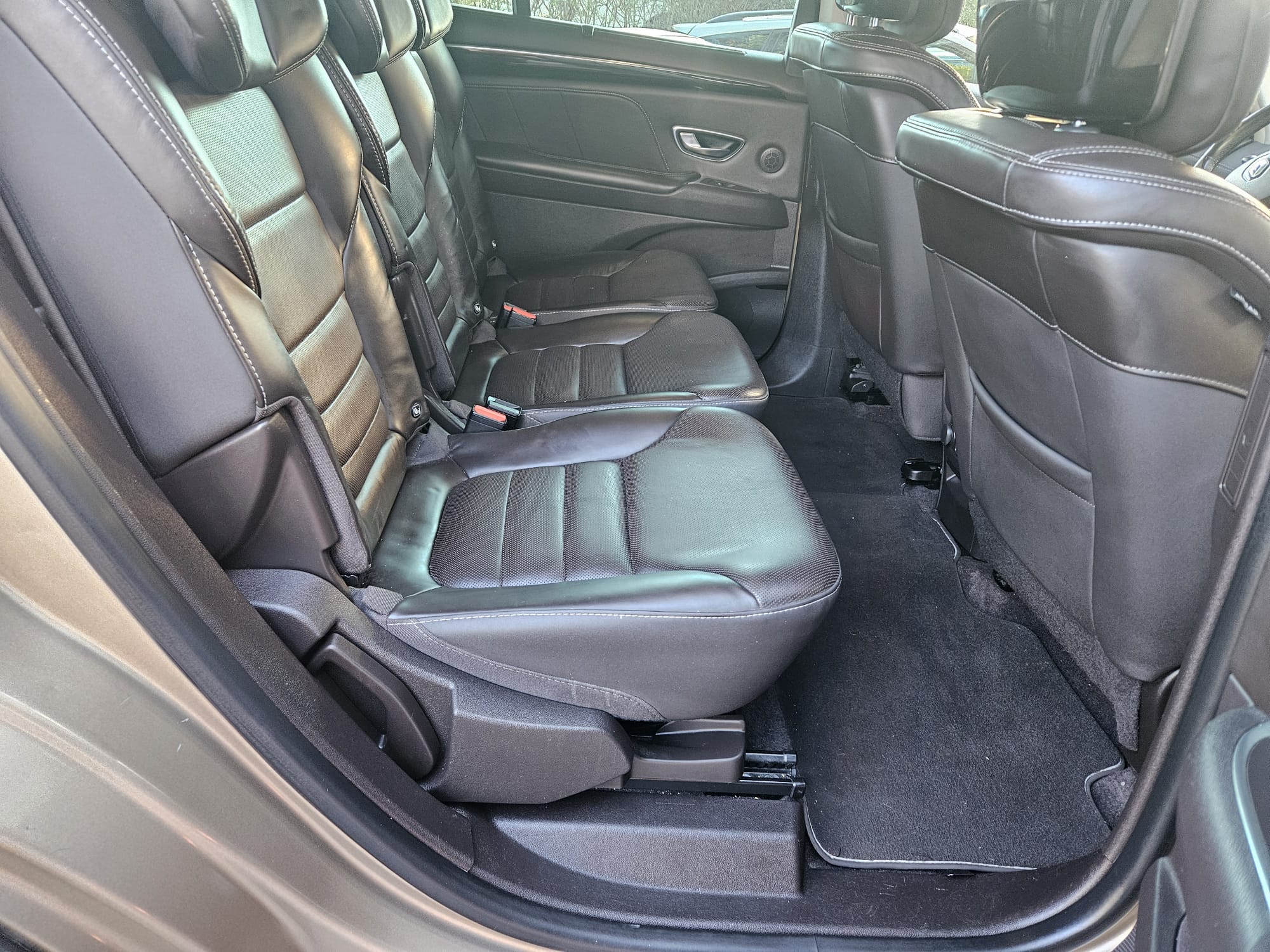 
								RENAULT Espace 1.6 TCe Initiale EDC 2016 full									